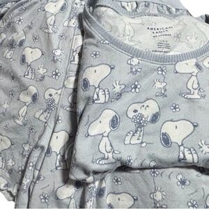 American Eagle Outfitters Kids Pajama Set - Gray with Snoopy Design